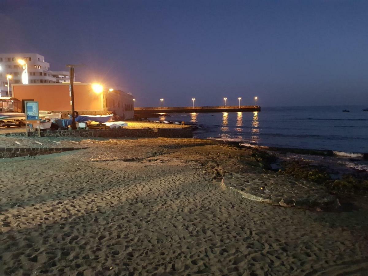 Alquilaencanarias El Medano Mirazul Plaza Roja Экстерьер фото